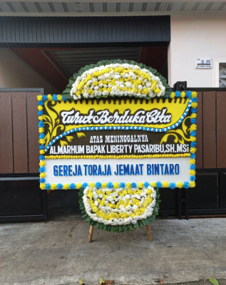 Papan Bunga Duka di Kuta Raja